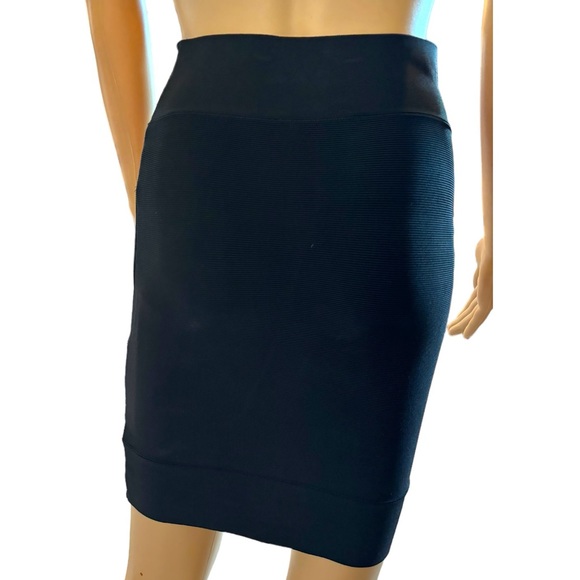 BCBGMAXAZRIA Black Bandage Skirt Size Small - Picture 3 of 4